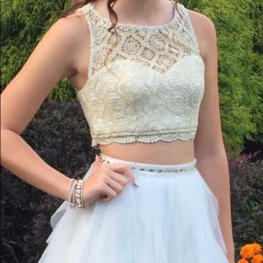 Two- Piece Homecoming Dress🤩